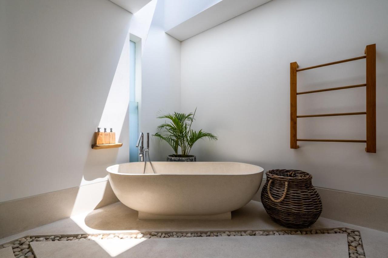 Flores Villa By Betterplace Canggu Dış mekan fotoğraf